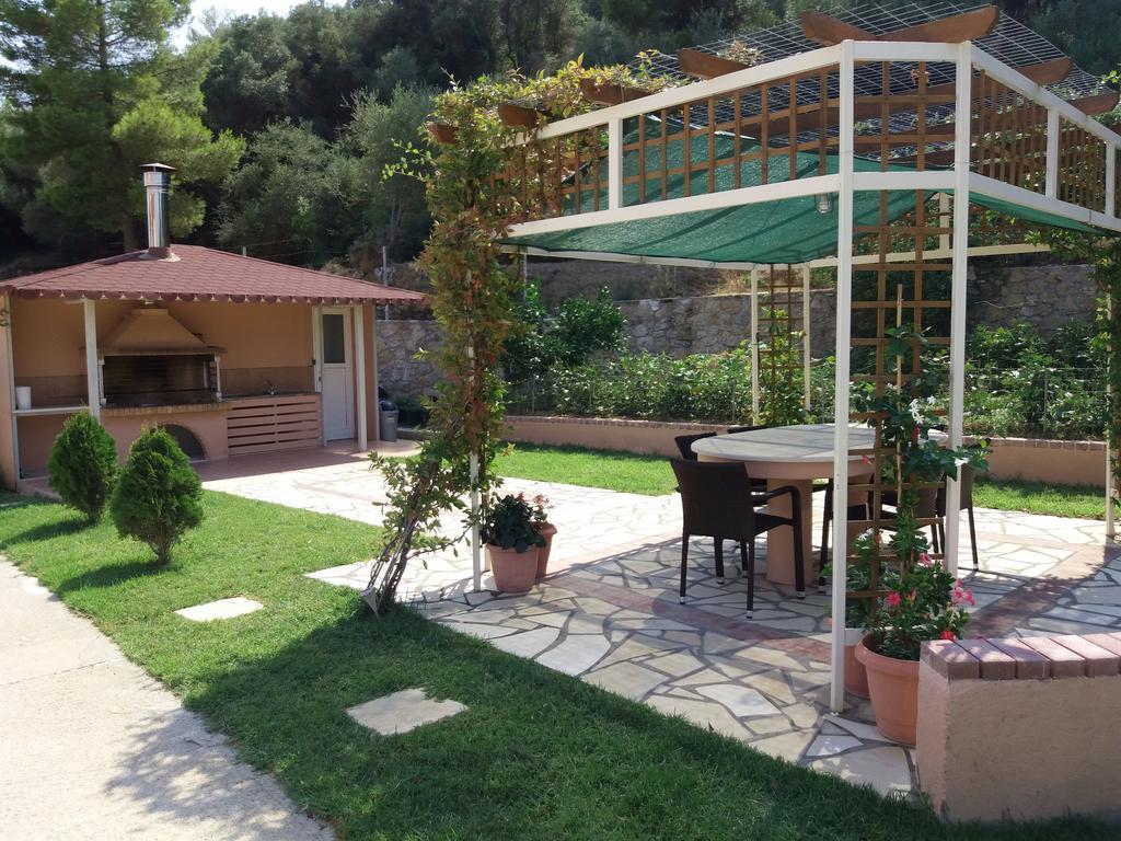 Loggos View Apartments Lixouri Exterior photo
